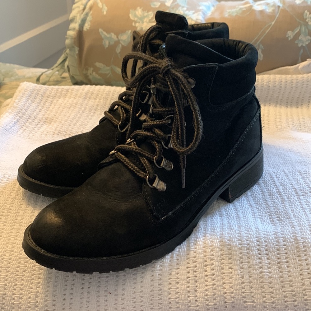 Steve Madden Gantra Combat Hiking Style Boots - VGUC - Size 8